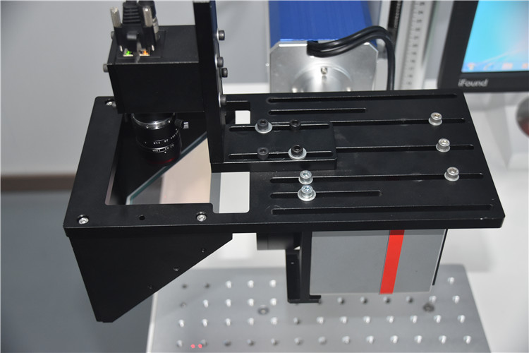 CCD視覺系統(tǒng)（攝像定位）激光打標機(圖3)